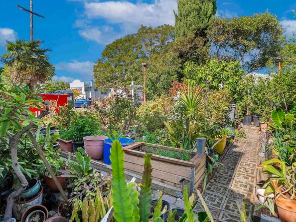 937 Helen Ave, San Leandro CA 94577