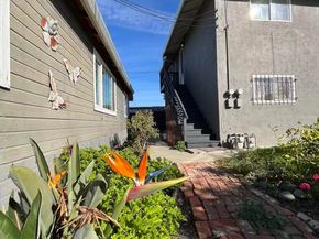 262 Fitzpatrick Rd, Oakland CA 94603