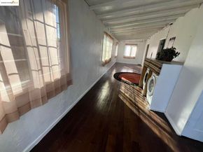 262 Fitzpatrick Rd, Oakland CA 94603