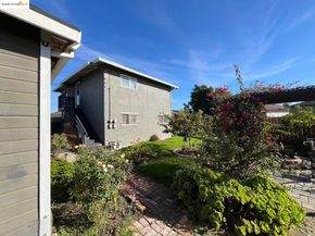 262 Fitzpatrick Rd, Oakland CA 94603