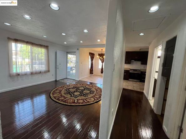 262 Fitzpatrick Rd, Oakland CA 94603