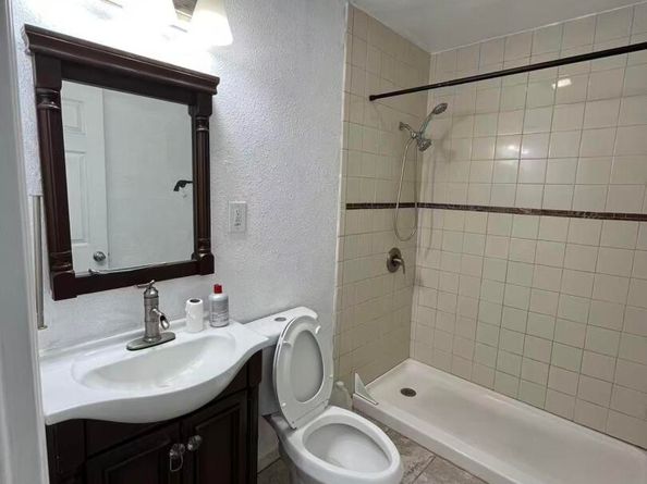 262 Fitzpatrick Rd, Oakland CA 94603