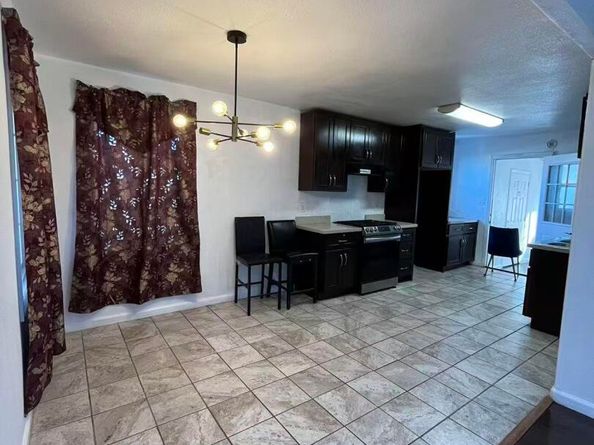 262 Fitzpatrick Rd, Oakland CA 94603