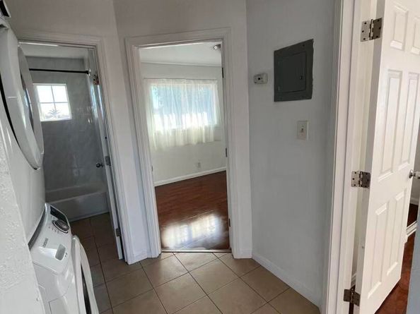 262 Fitzpatrick Rd, Oakland CA 94603