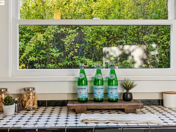 2636 Alcatraz Ave, Berkeley CA 94705