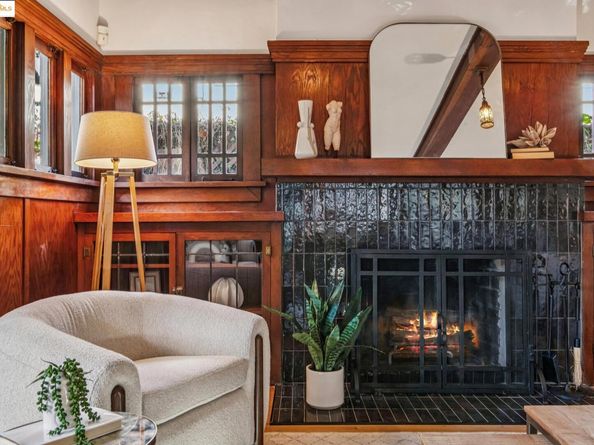 2636 Alcatraz Ave, Berkeley CA 94705