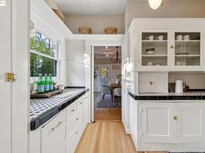 2636 Alcatraz Ave, Berkeley CA 94705