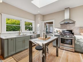 2636 Alcatraz Ave, Berkeley CA 94705