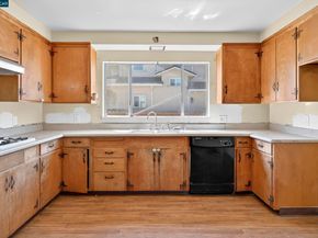 1837 Van Ness St, San Pablo CA 94806