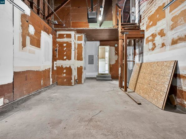 1837 Van Ness St, San Pablo CA 94806