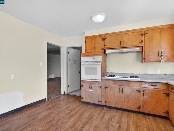 1837 Van Ness St, San Pablo CA 94806