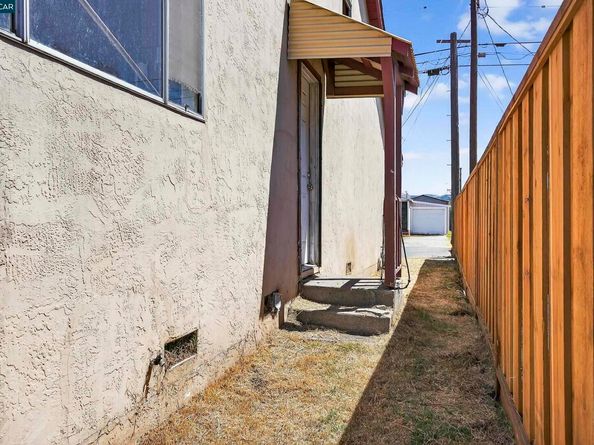 1837 Van Ness St, San Pablo CA 94806