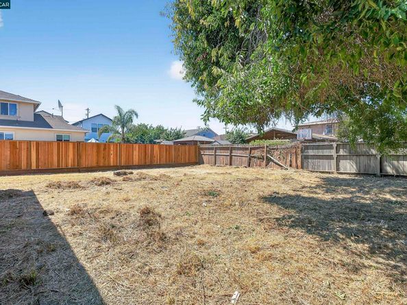 1837 Van Ness St, San Pablo CA 94806