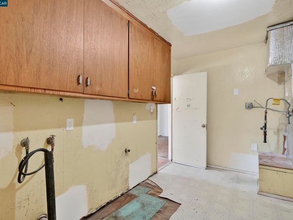 1837 Van Ness St, San Pablo CA 94806