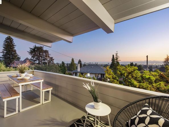99 Eucalyptus Rd, Berkeley CA 94705