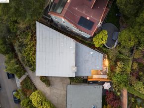 99 Eucalyptus Rd, Berkeley CA 94705