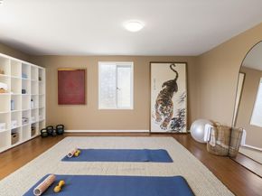 1971 Hoover Ave, Oakland CA 94602