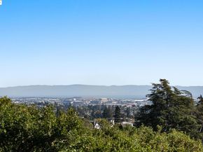 1971 Hoover Ave, Oakland CA 94602