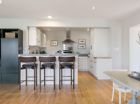 1971 Hoover Ave, Oakland CA 94602