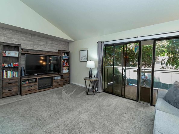 200 Compton Cir C, San Ramon CA 94583