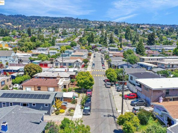 3671 38th Ave, Oakland CA 94619