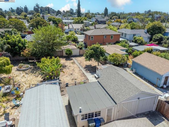 165 Sunnyside Dr, San Leandro CA 94577