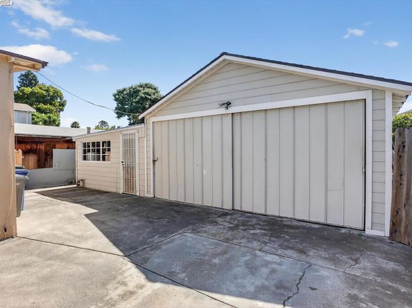 165 Sunnyside Dr, San Leandro CA 94577