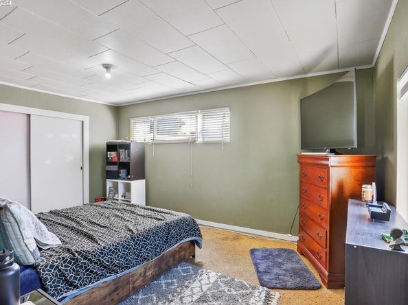 165 Sunnyside Dr, San Leandro CA 94577