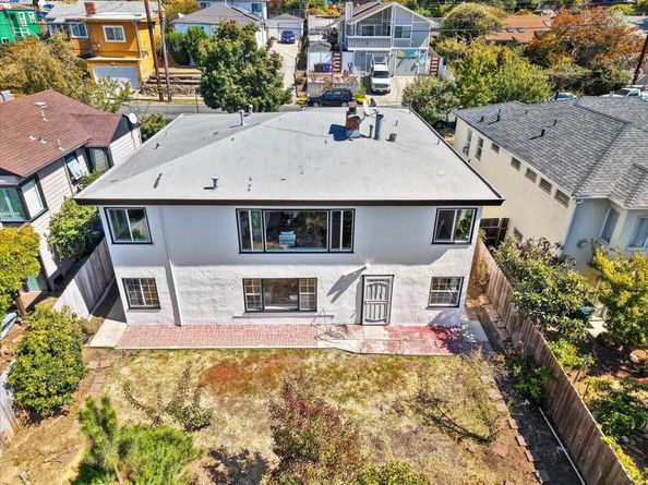 1551 Merced St, Richmond CA 94804