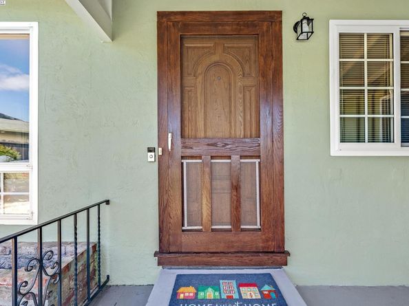 994 Crespi Dr, San Leandro CA 94578