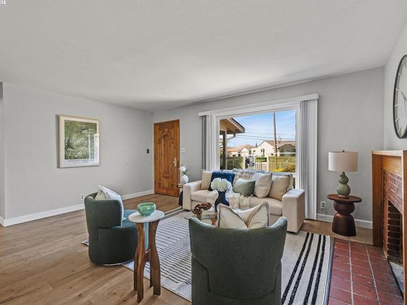 994 Crespi Dr, San Leandro CA 94578