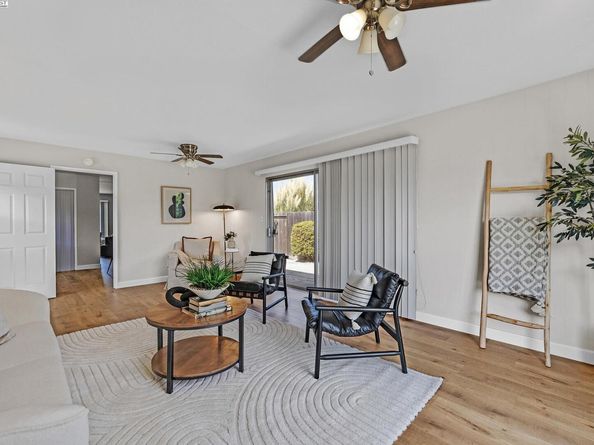 994 Crespi Dr, San Leandro CA 94578