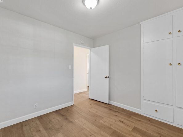 994 Crespi Dr, San Leandro CA 94578