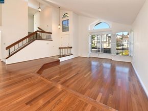 319 Oak Glen Ct, Martinez CA 94553