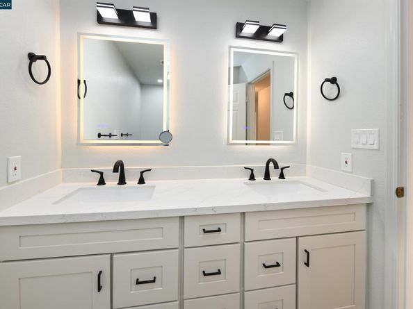 319 Oak Glen Ct, Martinez CA 94553