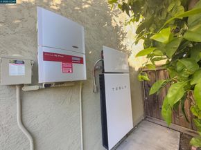 319 Oak Glen Ct, Martinez CA 94553
