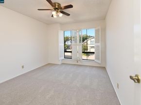 319 Oak Glen Ct, Martinez CA 94553