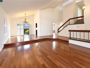 319 Oak Glen Ct, Martinez CA 94553