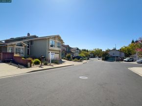 319 Oak Glen Ct, Martinez CA 94553