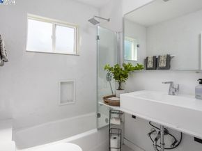 20378 Stanton Ave, Castro Valley CA 94546