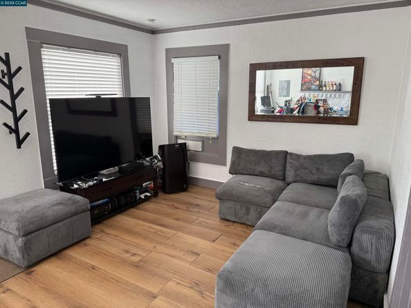 1927 86Th Ave, Oakland CA 94621