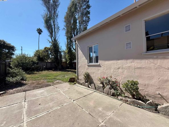 2878 Maricopa Ave, Richmond CA 94804