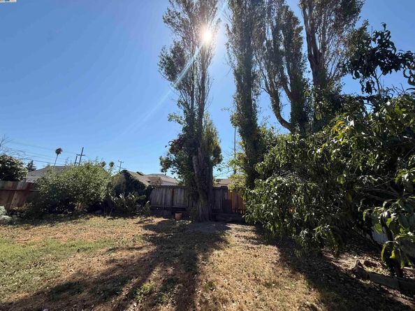2878 Maricopa Ave, Richmond CA 94804