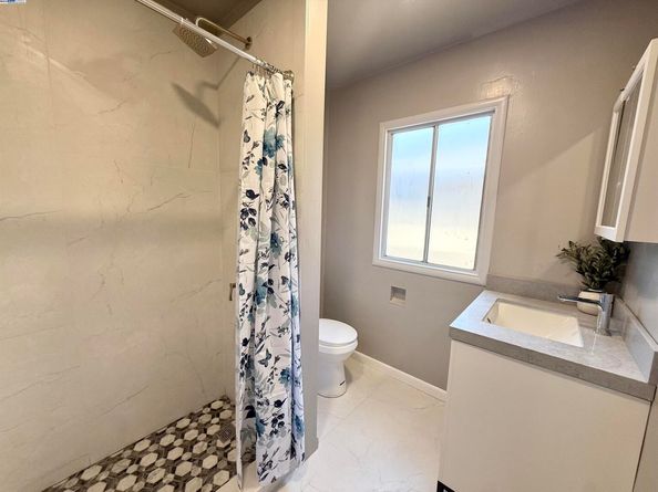 2878 Maricopa Ave, Richmond CA 94804