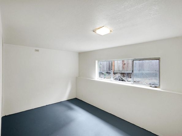 3246 Saddle Dr, Hayward CA 94541