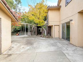 3246 Saddle Dr, Hayward CA 94541