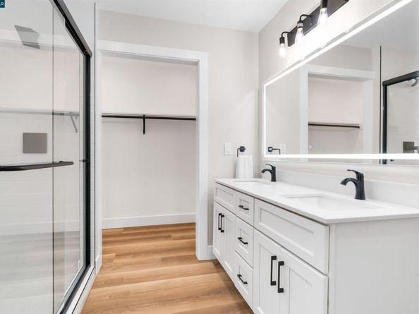 3102 Pine St, Martinez CA 94553