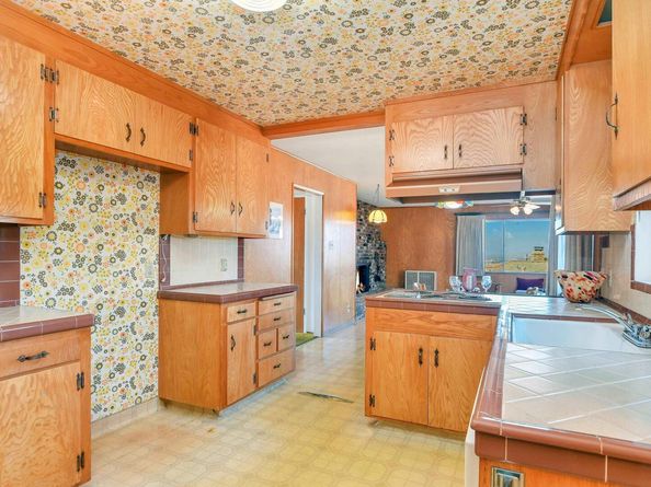 2266 Harborview Dr, San Leandro CA 94577