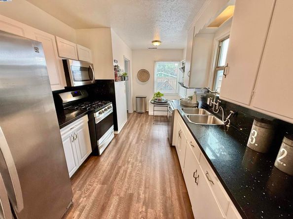365 Lille Ave, San Leandro CA 94577