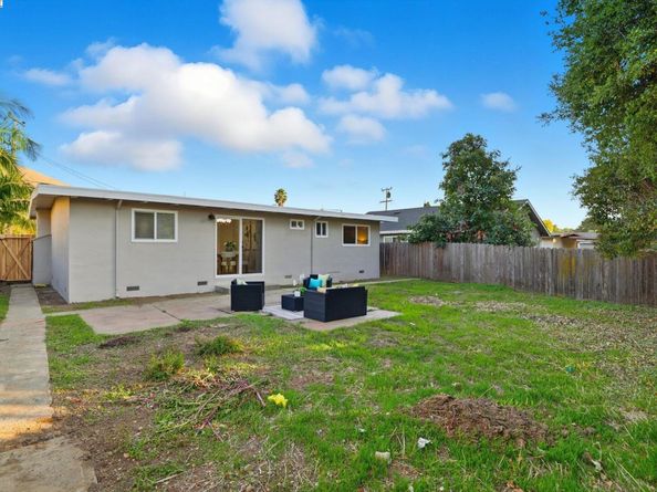 38345 Timpanogas Cir, Fremont CA 94536